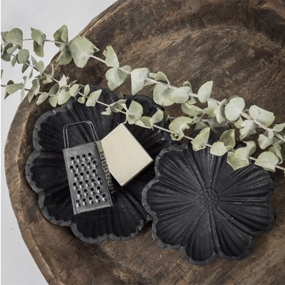 Label2X Amberblokjes Amberschaaltje bloem zwart 6090344536550 woonaccessoires homedecoratie