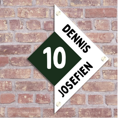 Label2X Naambordje rechthoek Naambordje voordeur driehoek met huisnummer links Naambordje voordeur driehoek met huisnummer links woonaccessoires homedecoratie