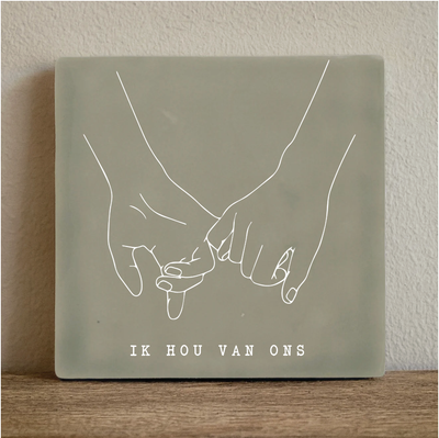 Label2X Tegeltje handen ik hou van ons Tegeltje handen ik hou van ons woonaccessoires homedecoratie
