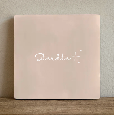 Label2X Tegeltje sterkte Tegeltje sterkte woonaccessoires homedecoratie