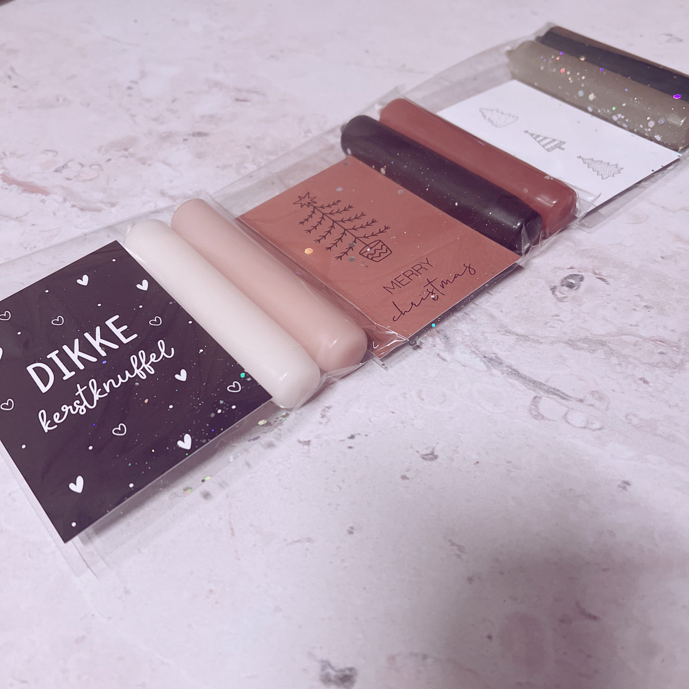 Label2X Sintkerst Cadeausetje 2 kaarsen met kaartje woonaccessoires homedecoratie