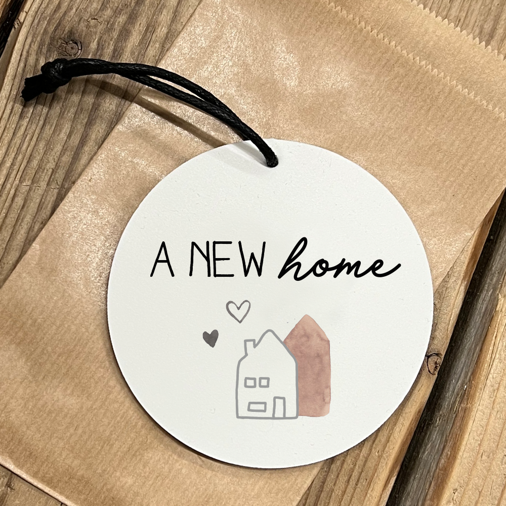 Label2X Minigift Minigift ronde hanger a new home 6090357793711 MGT-036 woonaccessoires homedecoratie
